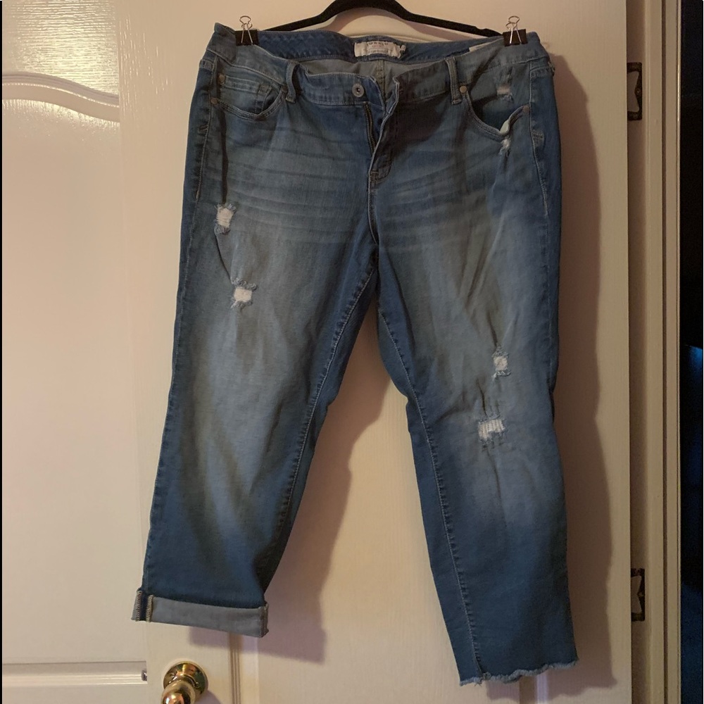 EUC... Torrid Capris